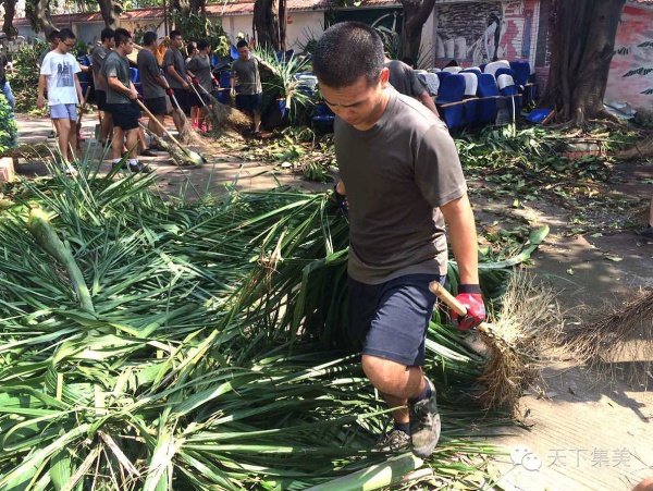 臺風中不能被遺忘的畫面，看一次感動一次！