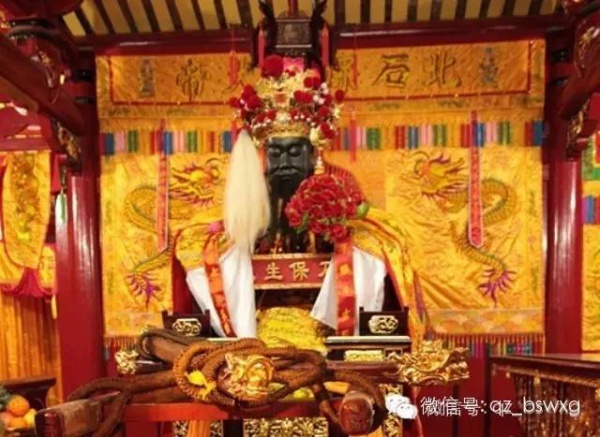 保生大帝實(shí)錄之國(guó)母賜獅