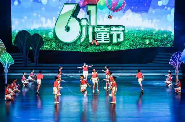 集美兒童這樣過(guò)節(jié)！更有這些“絕版”物件讓你秒回童年