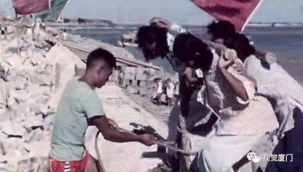 廈門第一部彩色紀(jì)錄片：完整記錄了50年代海堤建設(shè)全過(guò)程
